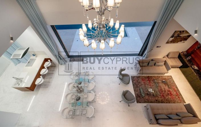 Image No.67-5 Bed Villa for sale