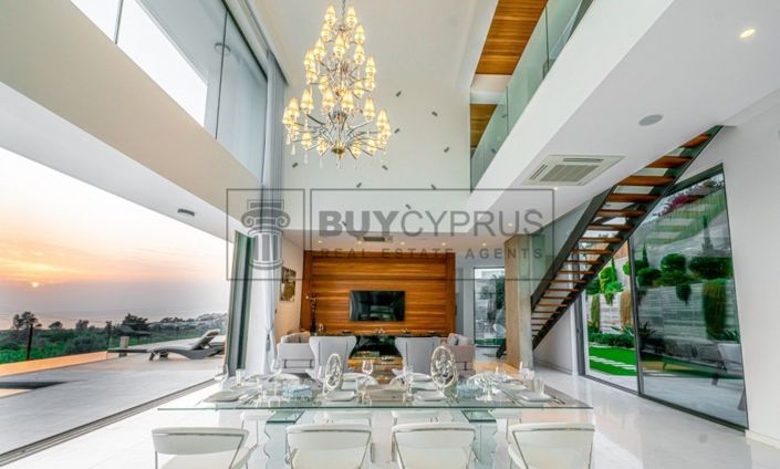 Image No.82-5 Bed Villa for sale