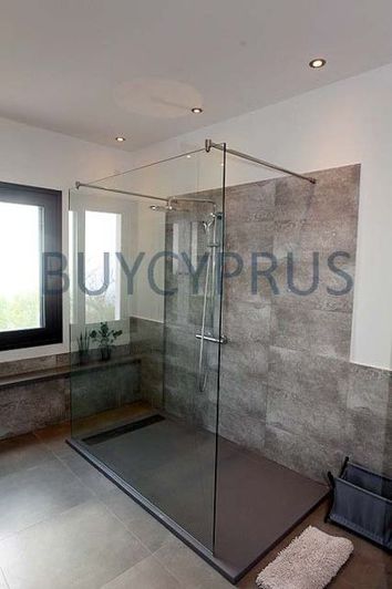 Image No.19-7 Bed Villa for sale