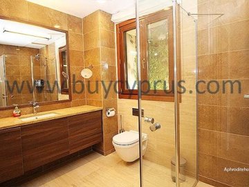 DETACHED 6 BEDROOM LUXURY VILLA IN APHRODITE HILLS
