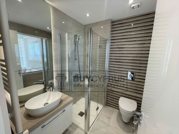 Image No.44-5 Bed Villa for sale