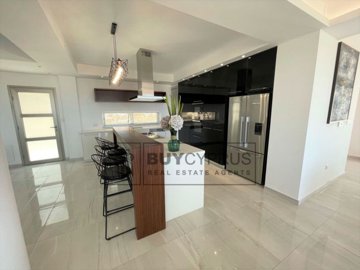 Detached Villa For Sale  in  Yeroskipou