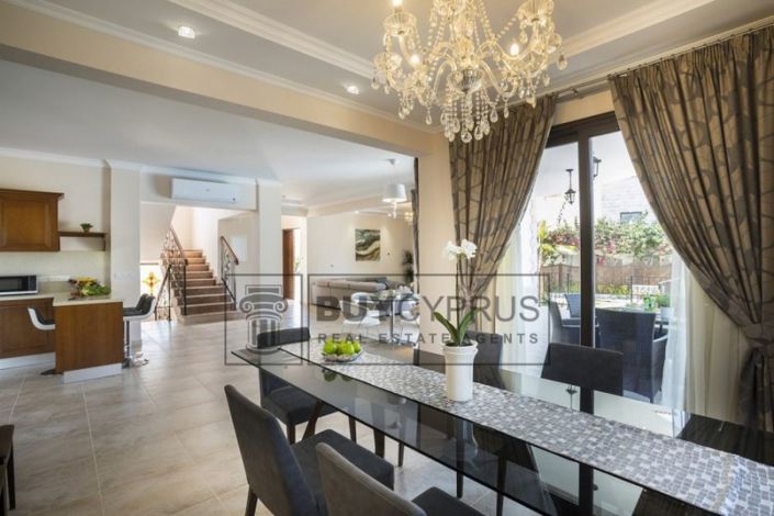 Image No.22-5 Bed Villa for sale