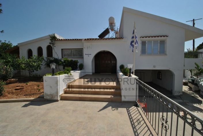 Image No.6-2 Bed Villa for sale