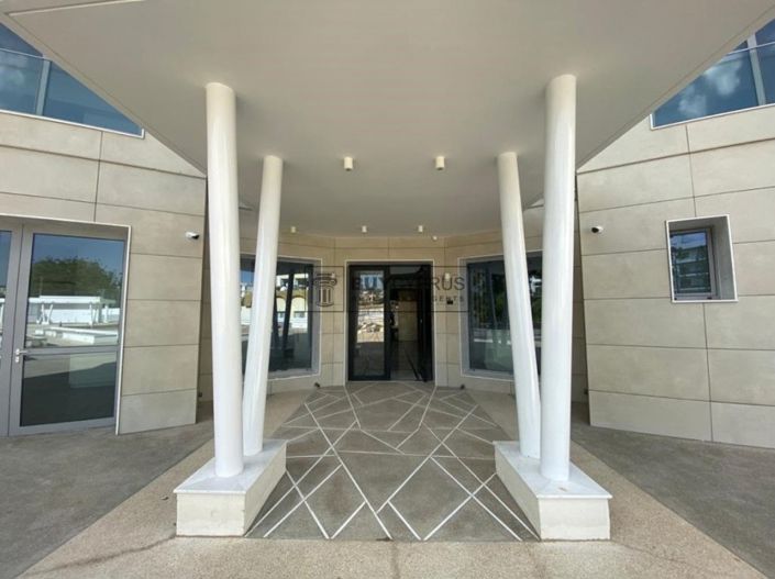 Image No.5-3 Bed Apartment for sale