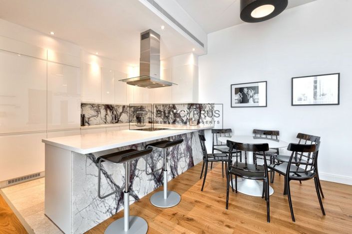 Image No.10-3 Bed Apartment for sale