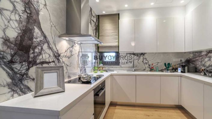 Image No.15-4 Bed Apartment for sale