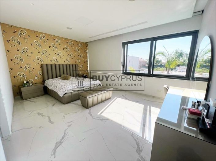 Image No.14-3 Bed Villa for sale