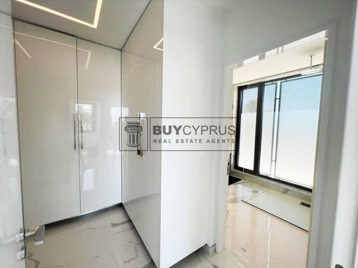 Image No.15-3 Bed Villa for sale