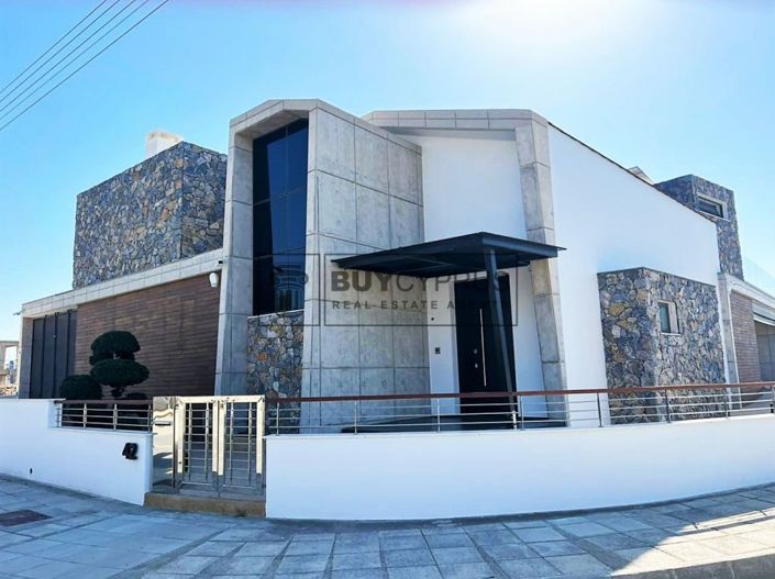 Image No.22-3 Bed Villa for sale