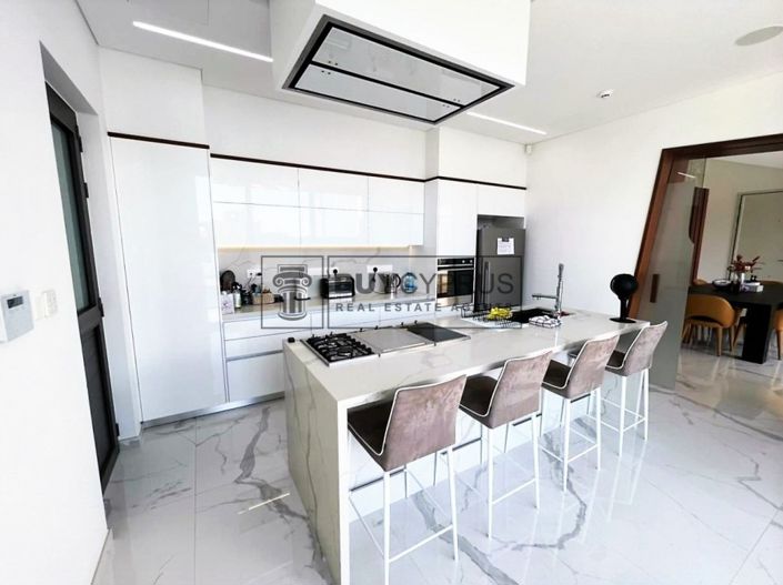 Image No.8-3 Bed Villa for sale