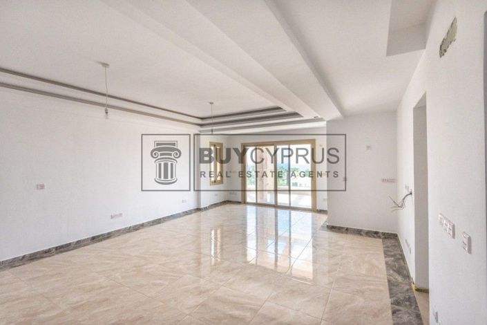 Image No.18-7 Bed Villa for sale