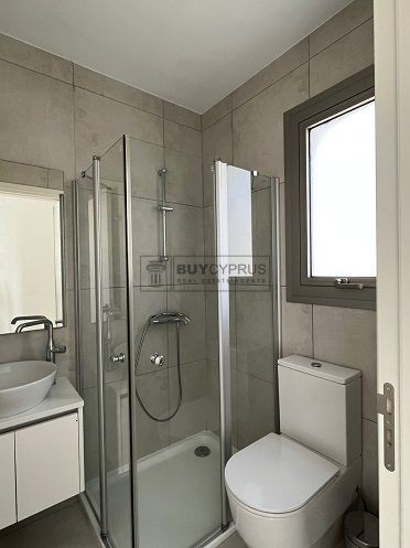 Image No.23-3 Bed Property for sale