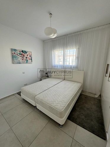 Image No.25-3 Bed Property for sale