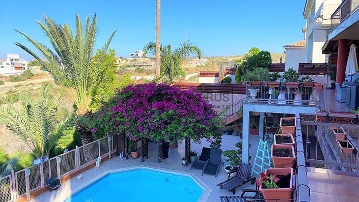 Image No.4-6 Bed Villa for sale