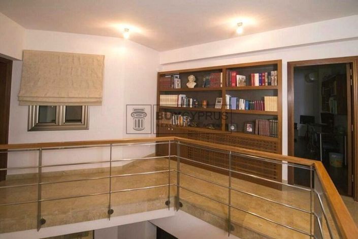 Image No.12-5 Bed Villa for sale