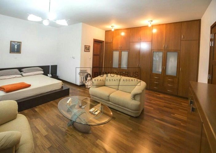 Image No.15-5 Bed Villa for sale