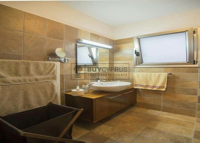 Image No.19-5 Bed Villa for sale