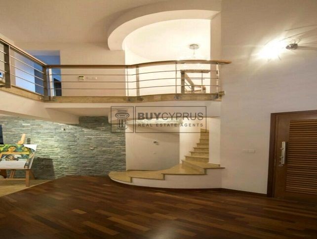 Image No.6-5 Bed Villa for sale