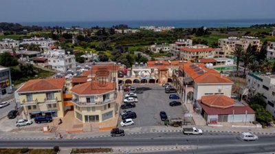 Building For Sale  in  Polis