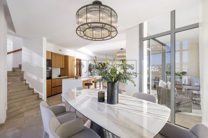 Image No.14-3 Bed Apartment for sale