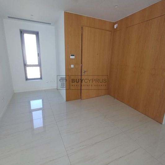 Image No.20-4 Bed Penthouse for sale