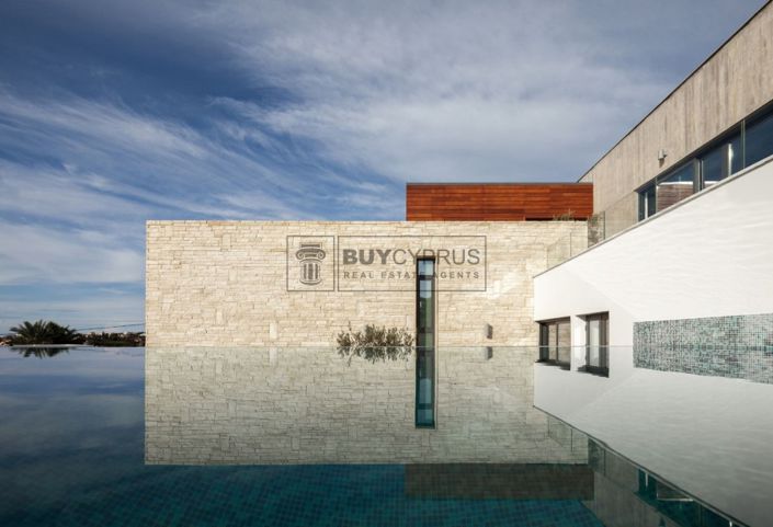 Image No.13-5 Bed Villa for sale