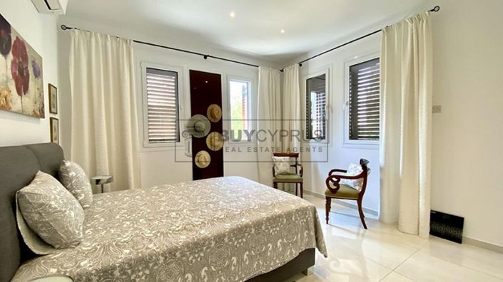 Image No.14-4 Bed Villa for sale