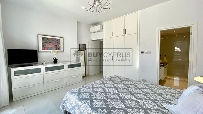 Image No.21-4 Bed Villa for sale