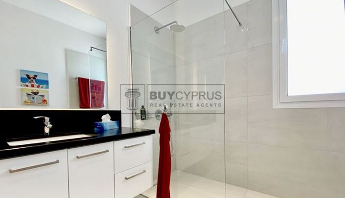 Image No.35-4 Bed Villa for sale