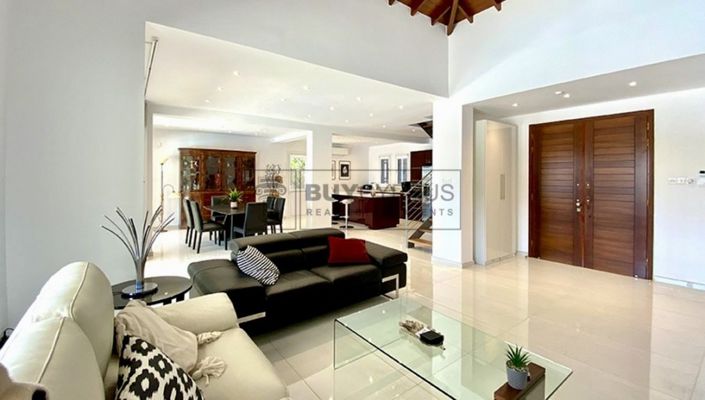 Image No.8-4 Bed Villa for sale