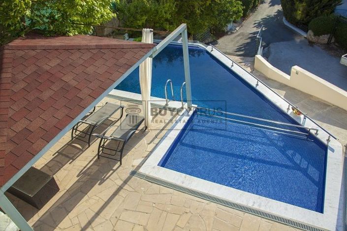 Image No.26-29 Bed Commercial for sale