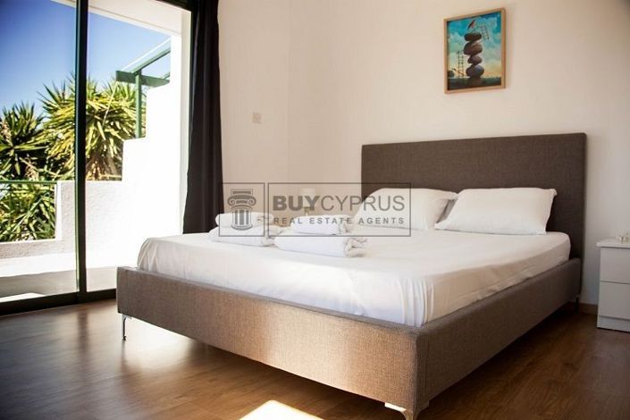 Image No.35-29 Bed Commercial for sale