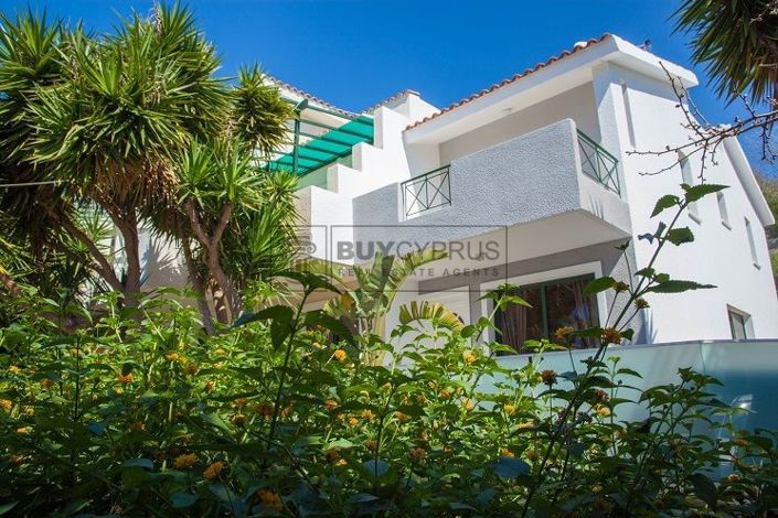 Image No.54-29 Bed Commercial for sale