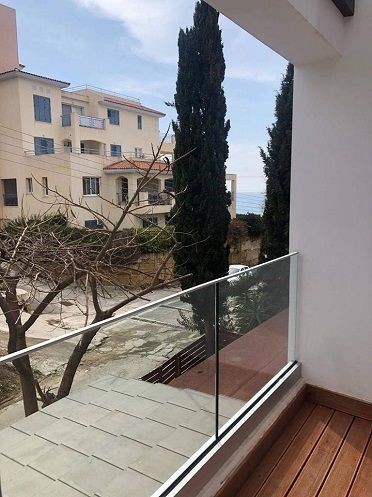 Image No.60-29 Bed Commercial for sale