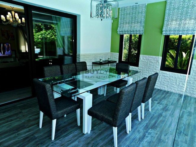 Image No.19-3 Bed Villa for sale