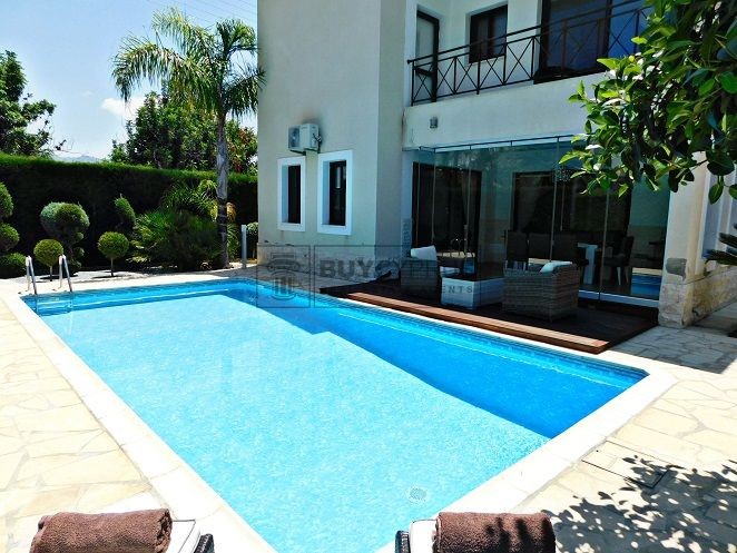 Image No.3-3 Bed Villa for sale