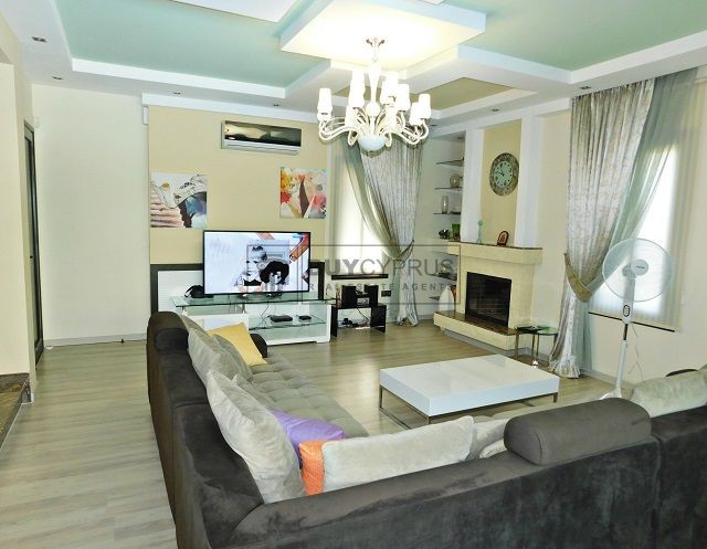 Image No.7-3 Bed Villa for sale