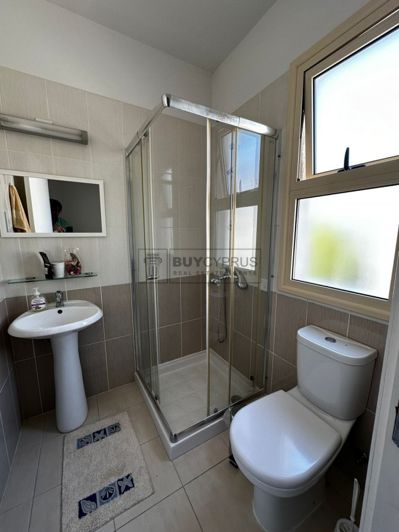 Image No.14-3 Bed Townhouse for sale