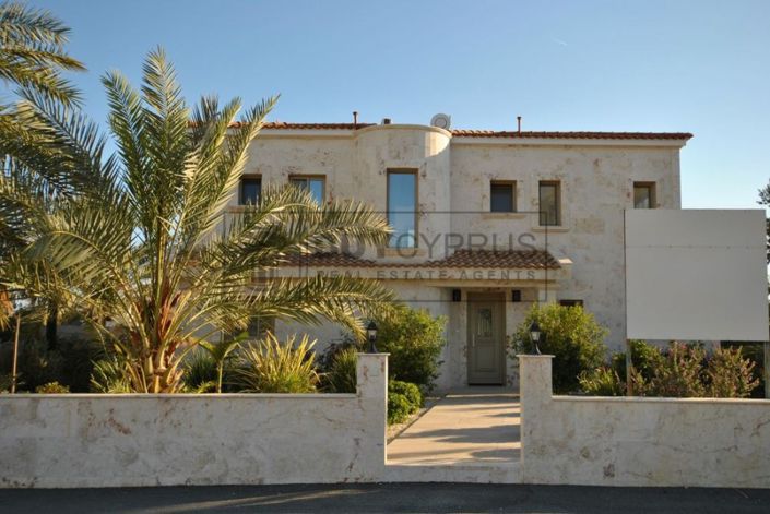 Image No.2-4 Bed Villa for sale