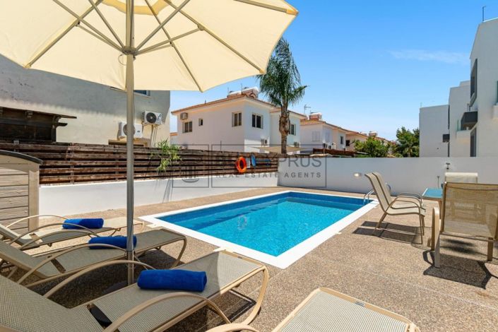 Image No.2-3 Bed Villa for sale