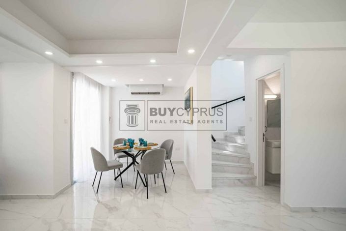 Image No.9-3 Bed Villa for sale