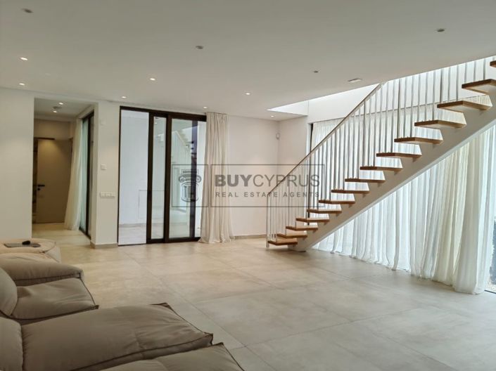 Image No.16-5 Bed Villa for sale