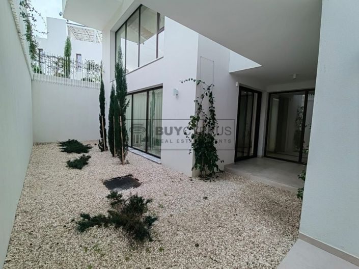 Image No.19-5 Bed Villa for sale