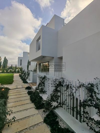 Image No.23-5 Bed Villa for sale