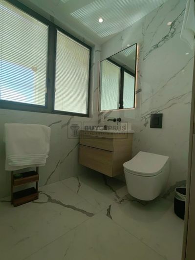 Image No.62-5 Bed Villa for sale