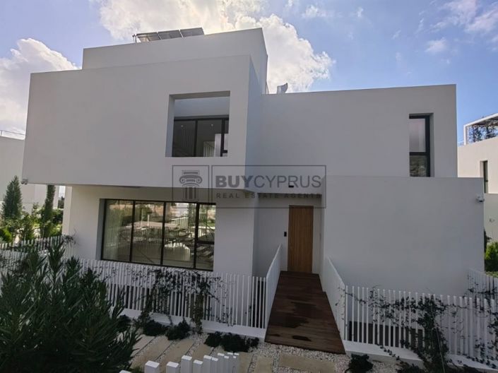 Image No.68-5 Bed Villa for sale