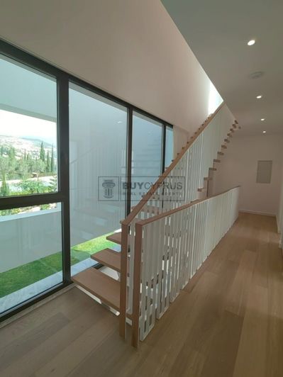 Image No.72-5 Bed Villa for sale