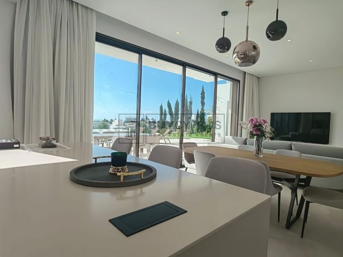 Image No.8-5 Bed Villa for sale