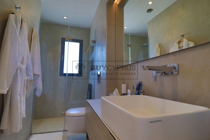 Image No.26-4 Bed Villa for sale